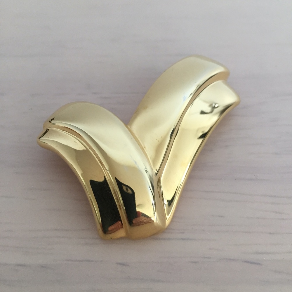 Vintage Gold Brooch